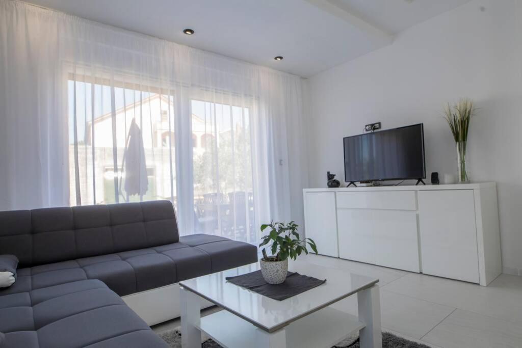 Holiday House Gavran Vodice Luaran gambar